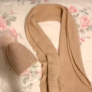 Blush pink scarf and hat